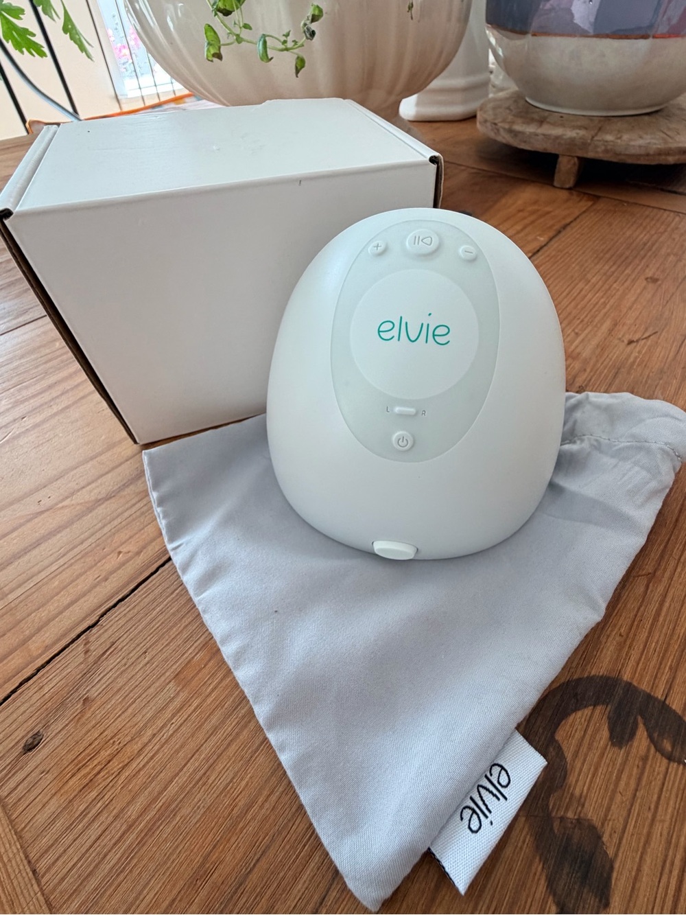 Elvie Wearable Breast Pump - Light Mint Green